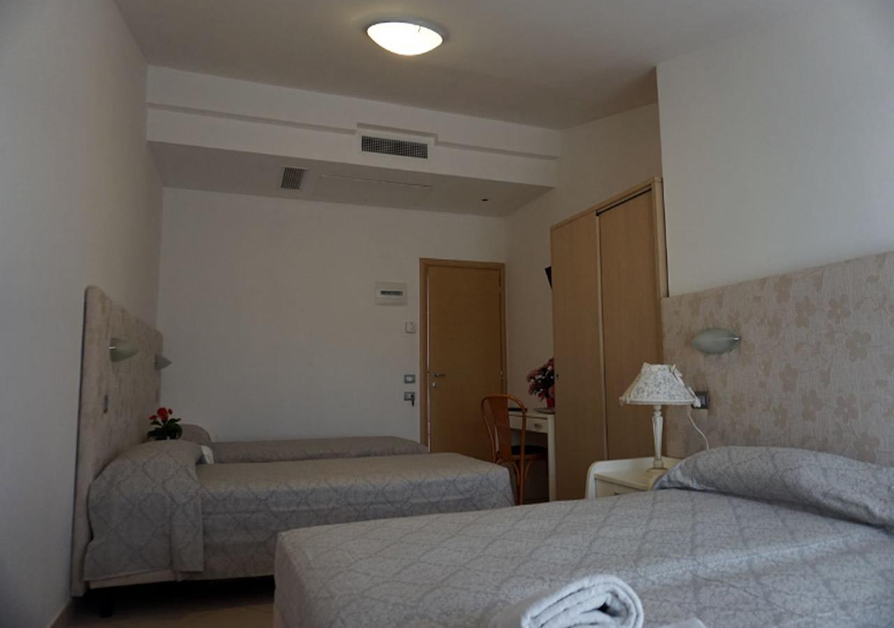 Hotel Croccia Accettura Экстерьер фото
